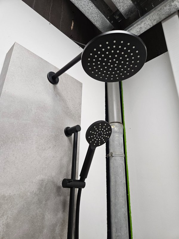 Brauer Black edition hoofddouche 20 cm met wandarm en glijstang (showroom model) - Afbeelding 4