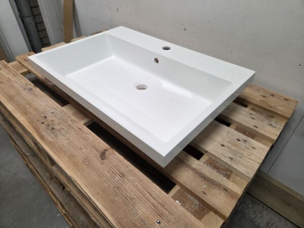 Wastafel 70 x 48 cm glans wit polybeton met 1 kraangat en centrale afvoer